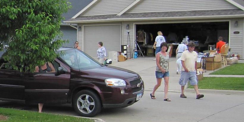 Attendees at Mount Vernon Garage Sale Summer 2014