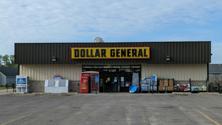 Dollar General storefront 2 768x432