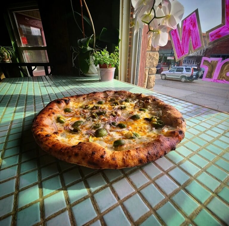 LWB pizza 3 768x759