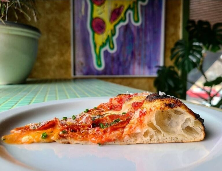 LWB pizza 768x593