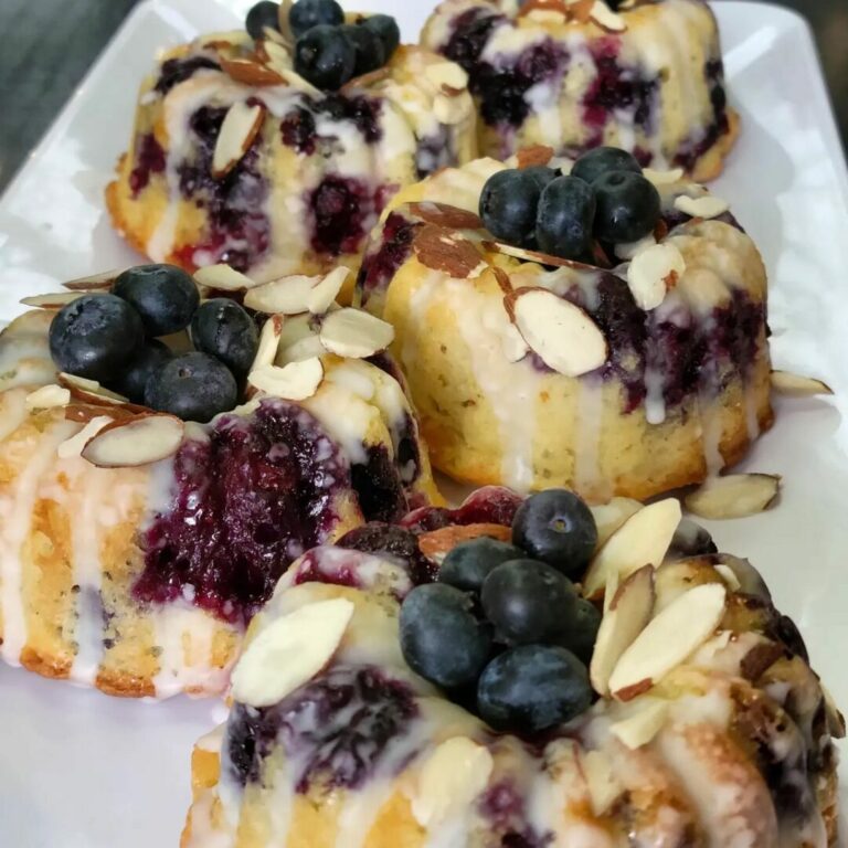 blueberry almond bundts 768x768