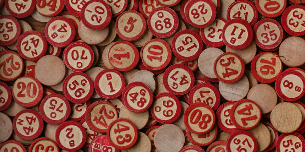 Red wooden bingo chips