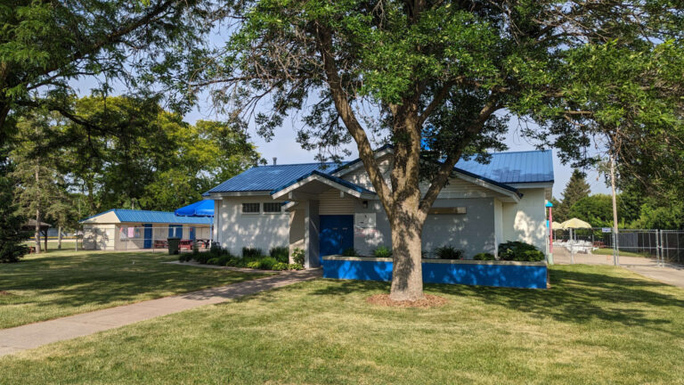 Davis Park pool entrance.1 768x432