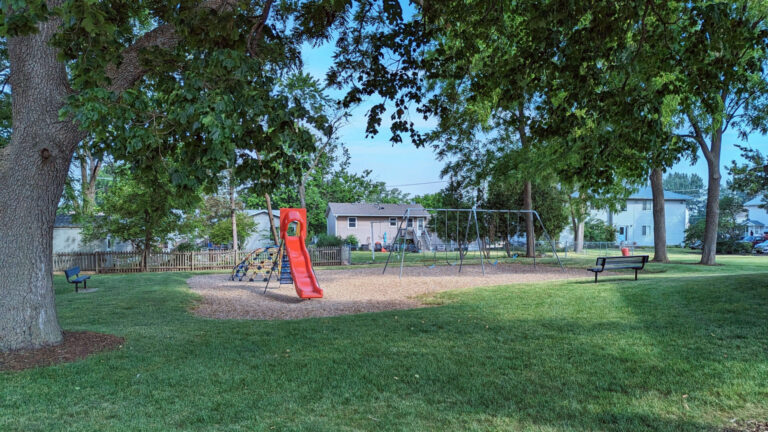 Elliott Park playground.1.1 768x432
