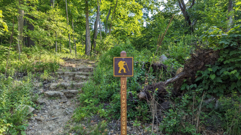 Palisades Kepler trail entrance 2 768x432