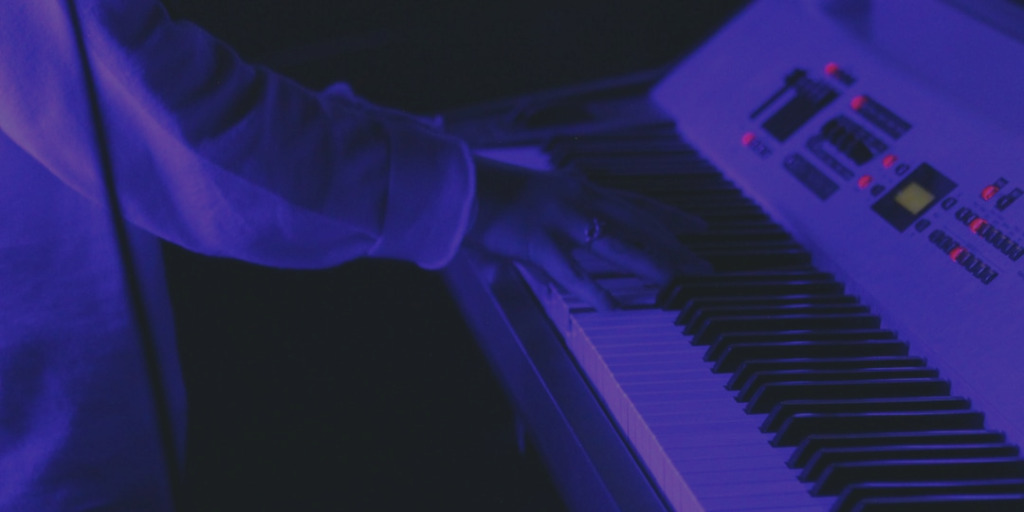 Playing keyboard with blue light