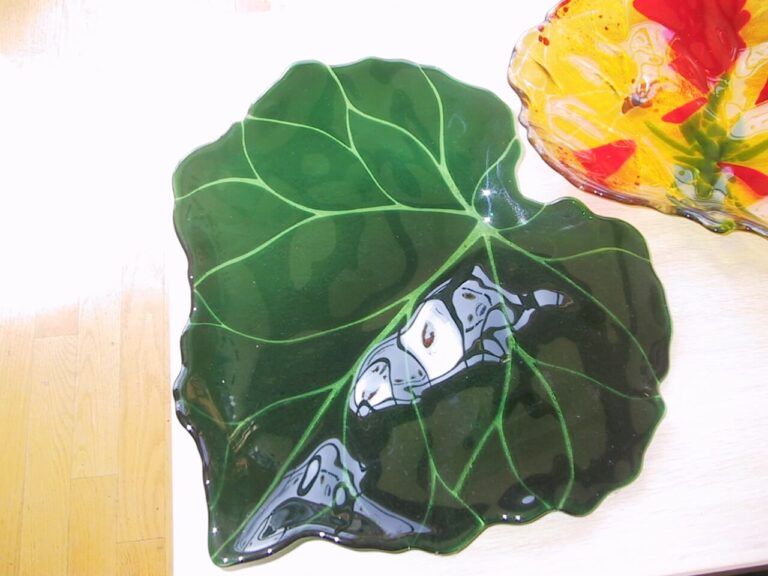 Green Leaf Fused formed glass 768x576